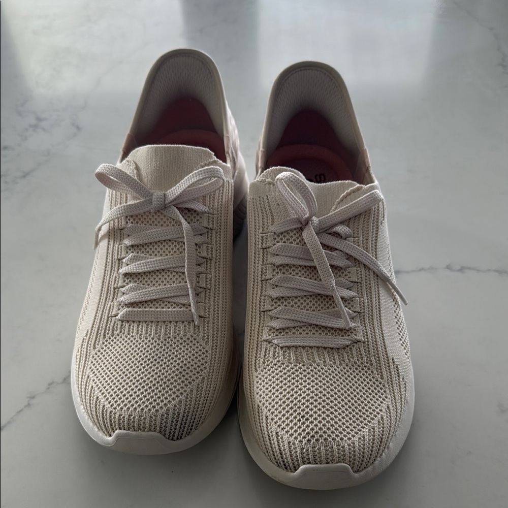 Skechers Cream Sneakers with Cushioned Sole and Knit Upper